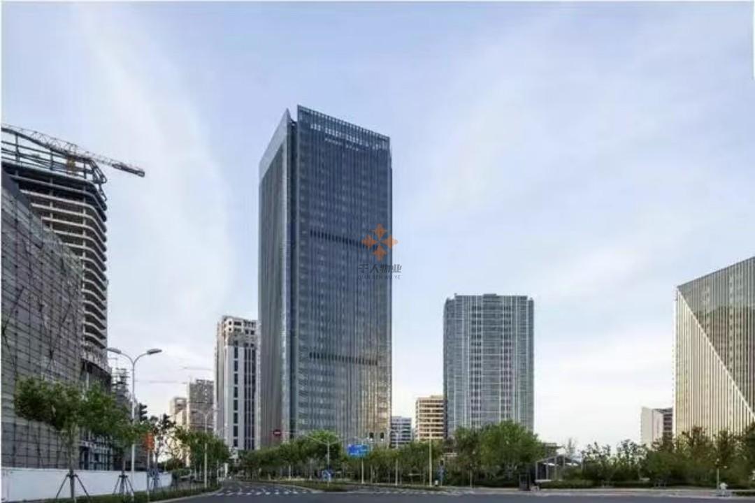 前灘時(shí)代廣場(chǎng)